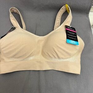 BALI Comfort Bra Color: NUDE Cool Comfort Fabric Sz: Medium NWT